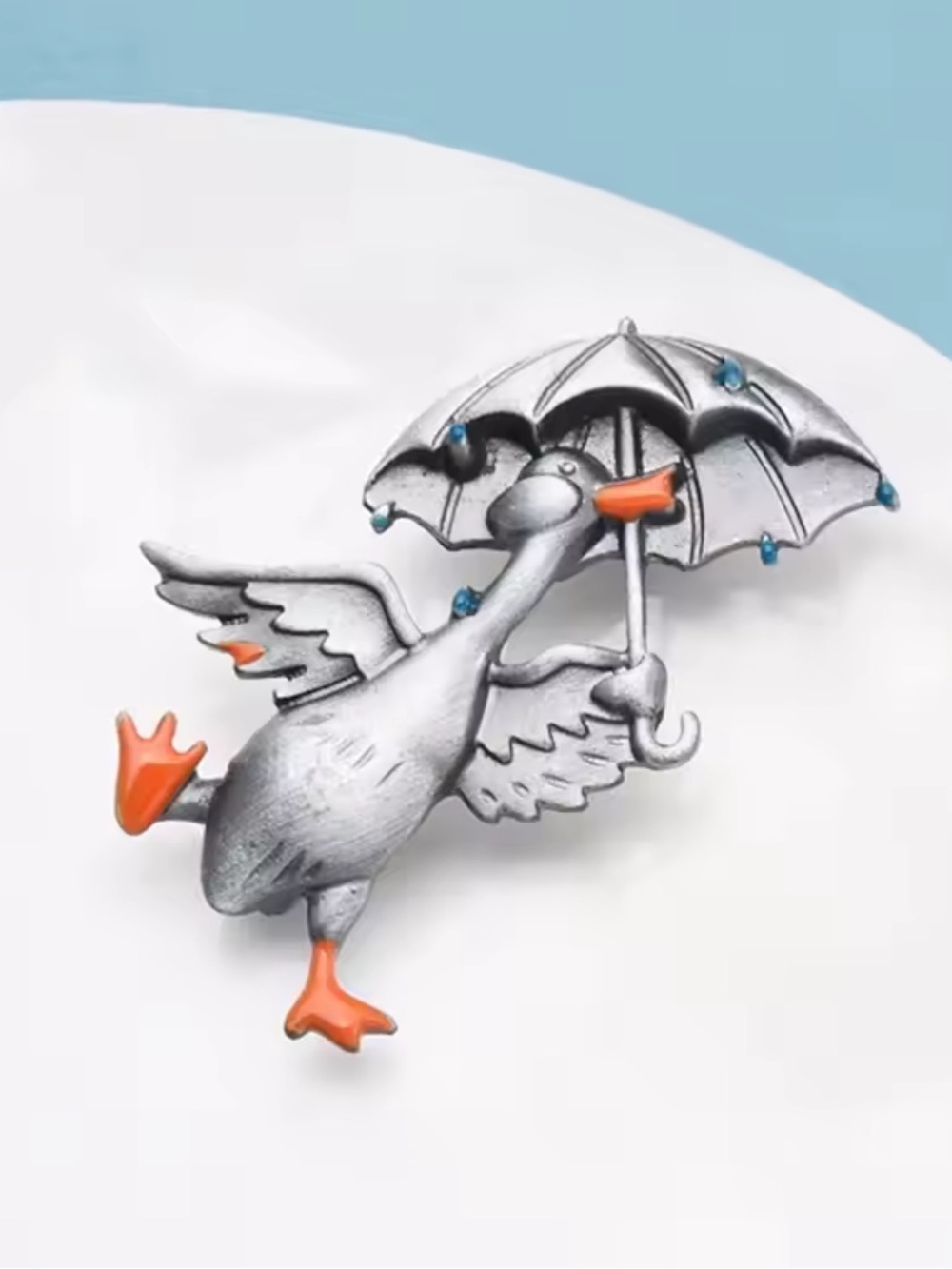 Vintage Umbrella Duck Brooch - Picture 8 of 11